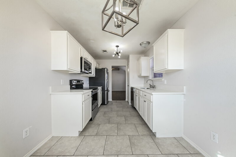 1,940/Mo, 1112 Courtney Dr Royse City, TX 75189 Dining Room View 2