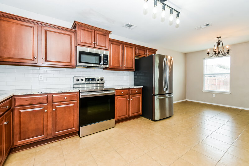 2,210/Mo, 908 Matthew Ln Royse City, TX 75189 Kitchen View