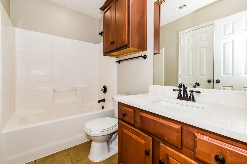 2,210/Mo, 908 Matthew Ln Royse City, TX 75189 Bathroom View