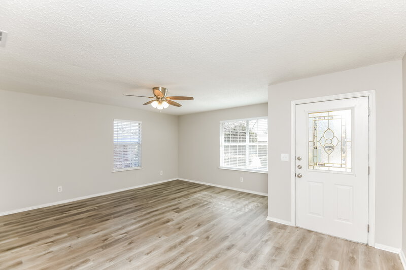 1,825/Mo, 8128 Albert St White Settlement, TX 76108 Main Bedroom View