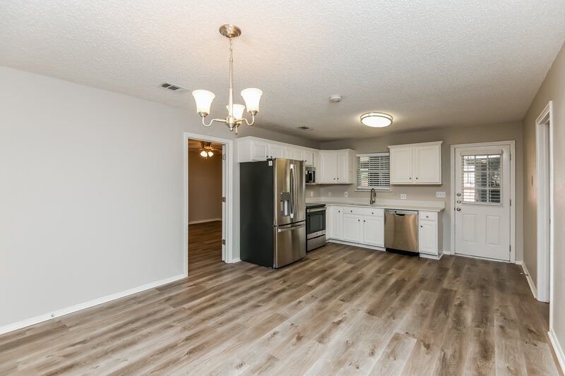 1,825/Mo, 8128 Albert St White Settlement, TX 76108 Dining Room View 2