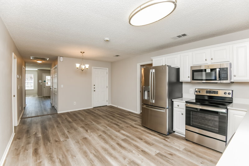 1,825/Mo, 8128 Albert St White Settlement, TX 76108 Kitchen View 3