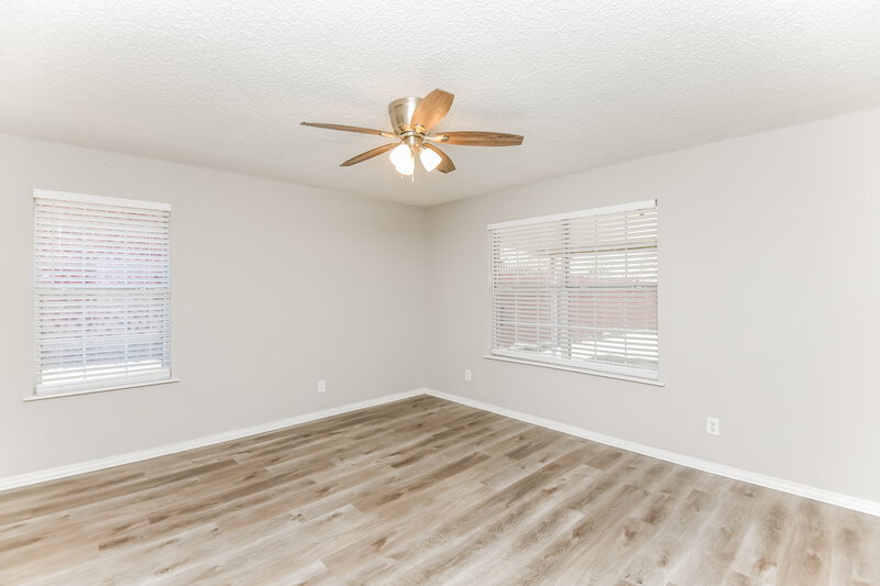 1,825/Mo, 8128 Albert St White Settlement, TX 76108 Main Bedroom View 2