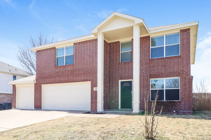 2,275/Mo, 401 Spurlock Dr Krum, TX 76249 Front View