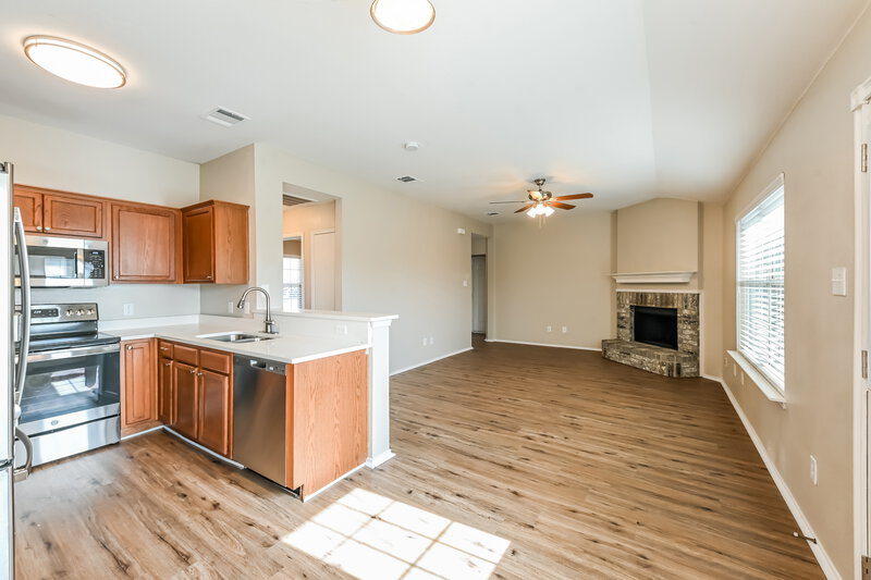 1,990/Mo, 226 Amherst Dr Forney, TX 75126 Kitchen View 2