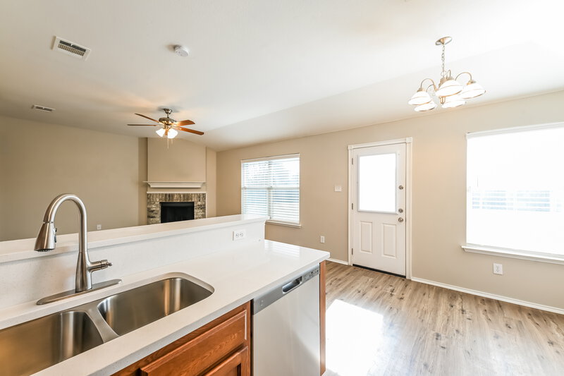 1,990/Mo, 226 Amherst Dr Forney, TX 75126 Kitchen View 3