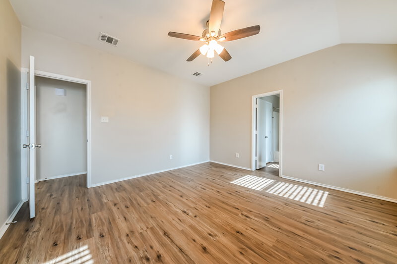 1,990/Mo, 226 Amherst Dr Forney, TX 75126 Main Bedroom View 2