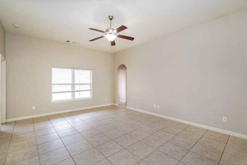 2,100/Mo, 4608 Conley Ln Denton, TX 76207 Living Room View
