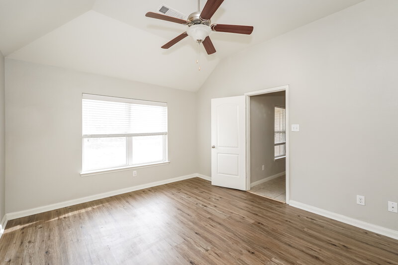2,100/Mo, 4608 Conley Ln Denton, TX 76207 Main Bedroom View 2