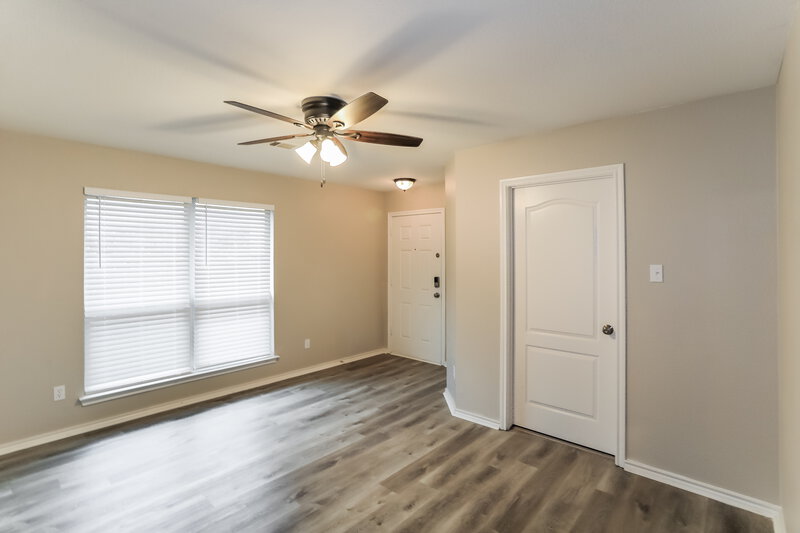 2,080/Mo, 3016 Casa Bella Dr Arlington, TX 76010 Living Room View