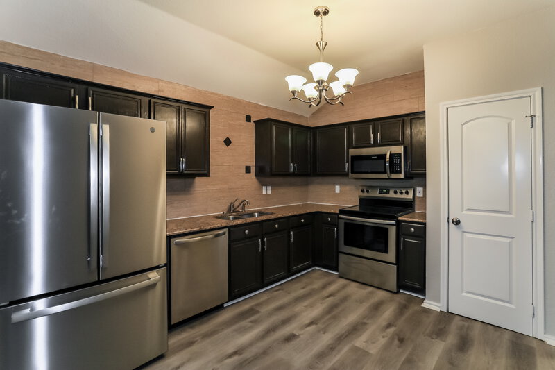 2,080/Mo, 3016 Casa Bella Dr Arlington, TX 76010 Kitchen View