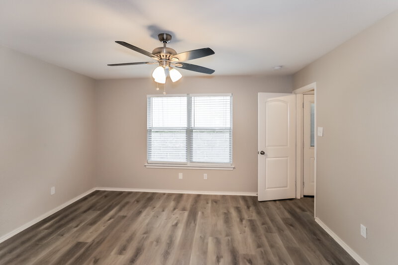2,080/Mo, 3016 Casa Bella Dr Arlington, TX 76010 Main Bedroom View 2