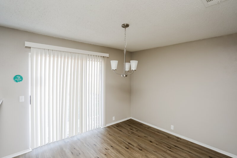 2,455/Mo, 411 Harvard Dr Glenn Heights, TX 75154 Dining Room View