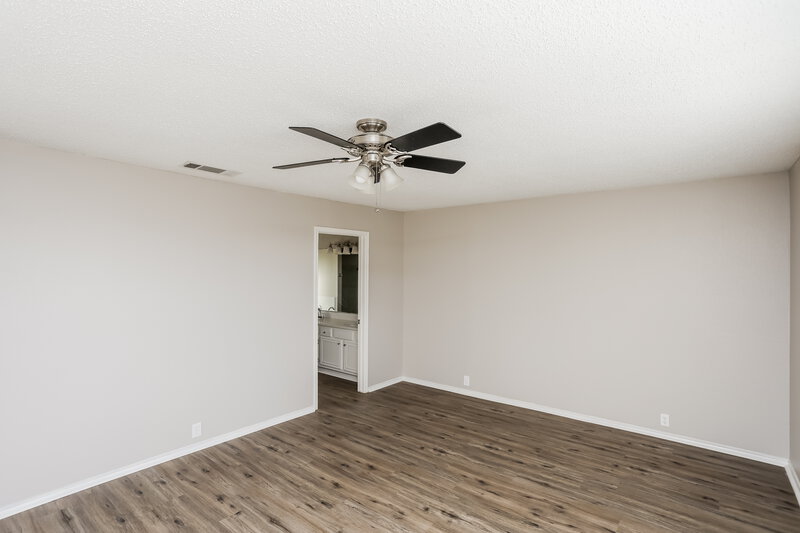 2,455/Mo, 411 Harvard Dr Glenn Heights, TX 75154 Main Bedroom View