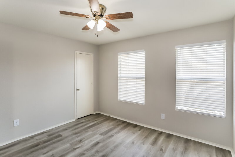 2,085/Mo, 549 Crystal Springs Dr Fort Worth, TX 76108 Bedroom View