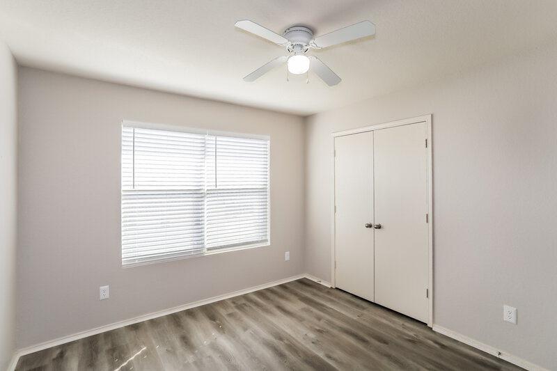 2,085/Mo, 549 Crystal Springs Dr Fort Worth, TX 76108 Bedroom View 2