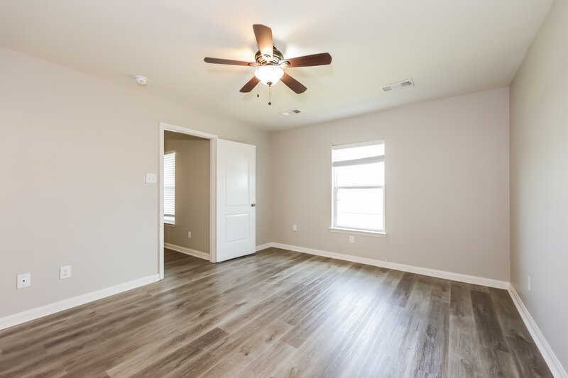 2,105/Mo, 6116 Spring Ranch Dr Fort Worth, TX 76179 Main Bedroom View