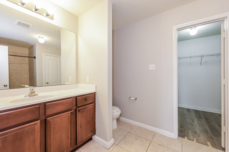 2,105/Mo, 6116 Spring Ranch Dr Fort Worth, TX 76179 Main Bathroom View