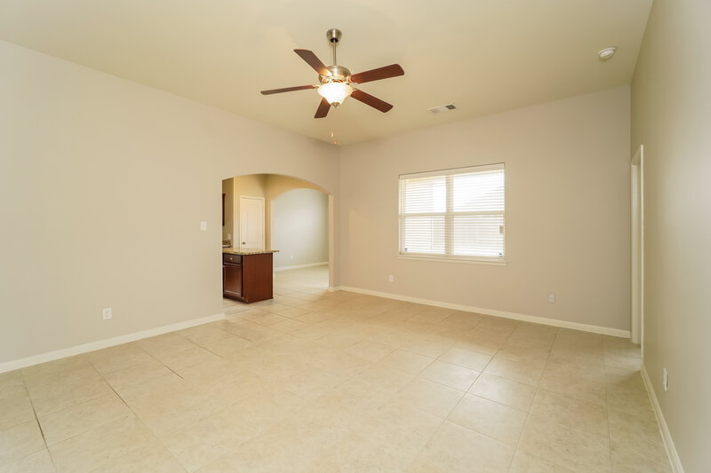 2,810/Mo, 13624 Founders Ln Crowley, TX 76036 Living Room View