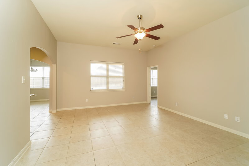 2,810/Mo, 13624 Founders Ln Crowley, TX 76036 Living Room View 2