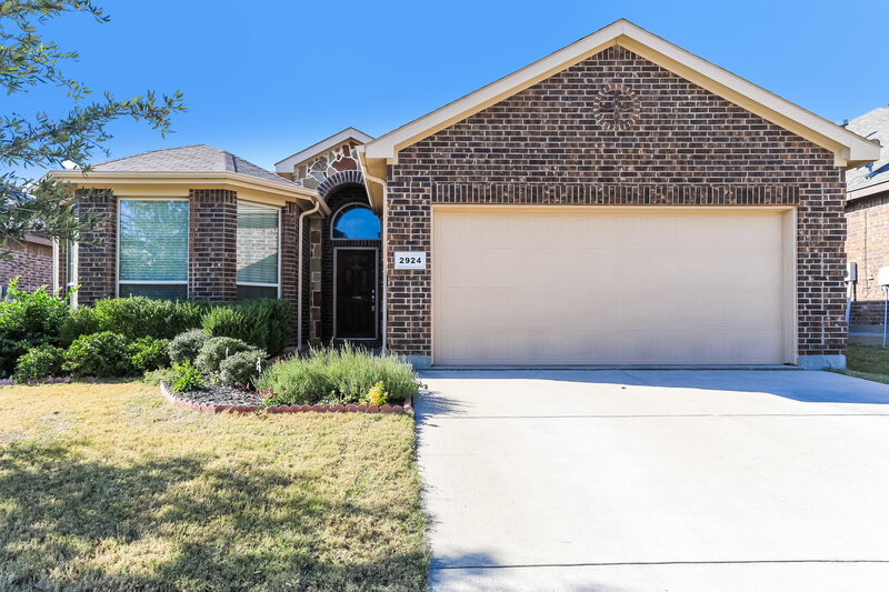 2,595/Mo, 2924 Maple Creek Dr Fort Worth, TX 76177 External View