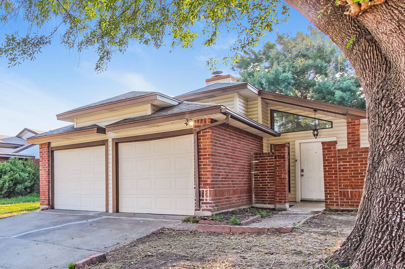 2,135/Mo, 6736 Poppy Dr Fort Worth, TX 76137 Front View