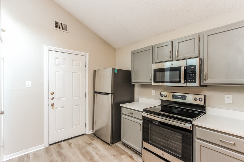 2,135/Mo, 6736 Poppy Dr Fort Worth, TX 76137 Kitchen View