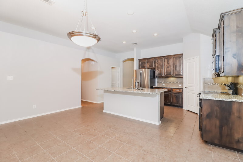 2,400/Mo, 2108 Leonard Ranch Rd Fort Worth, TX 76134 Dining Room View 2