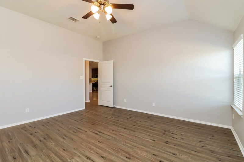 2,400/Mo, 2108 Leonard Ranch Rd Fort Worth, TX 76134 Main Bedroom View