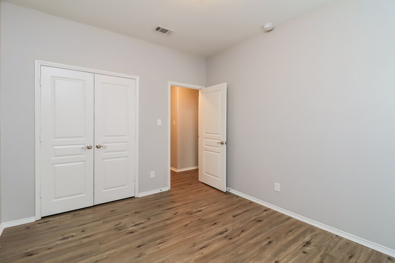 2,400/Mo, 2108 Leonard Ranch Rd Fort Worth, TX 76134 Bedroom View 2