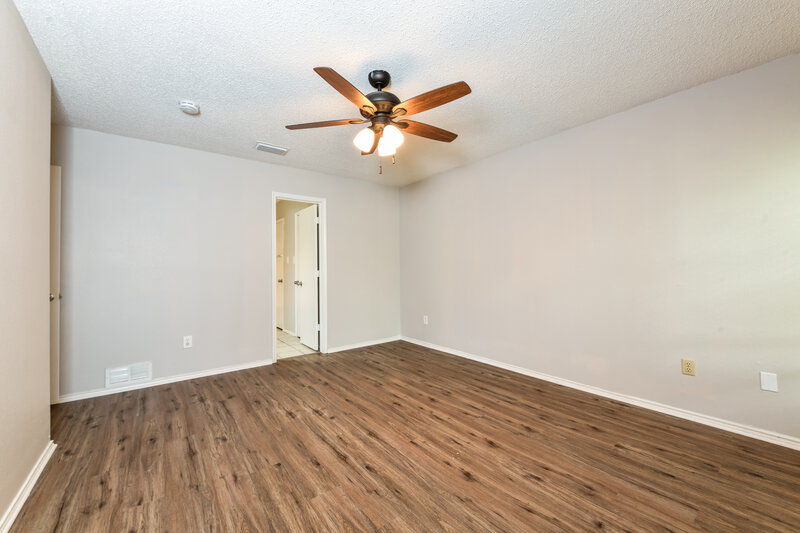 1,920/Mo, 1152 Highland Station Dr Saginaw, TX 76131 Main Bedroom View 2