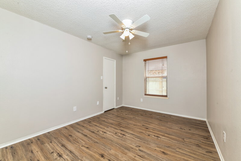 1,920/Mo, 1152 Highland Station Dr Saginaw, TX 76131 Bedroom View 2