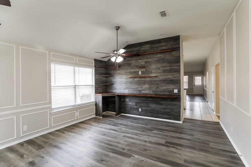 2,240/Mo, 748 Texas Oak Trl Lake Dallas, TX 75065 Living Room View 2