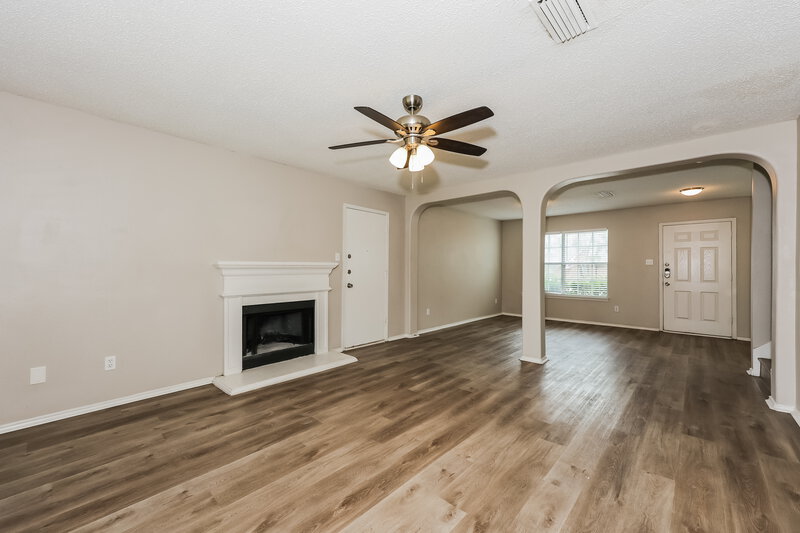 2,355/Mo, 1213 Singletree Ct Forney, TX 75126 Living Room View 3
