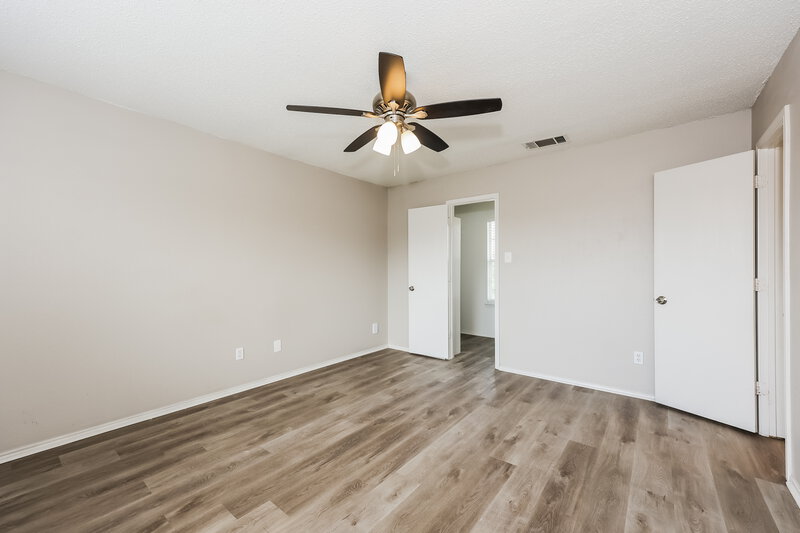 2,355/Mo, 1213 Singletree Ct Forney, TX 75126 Main Bedroom View