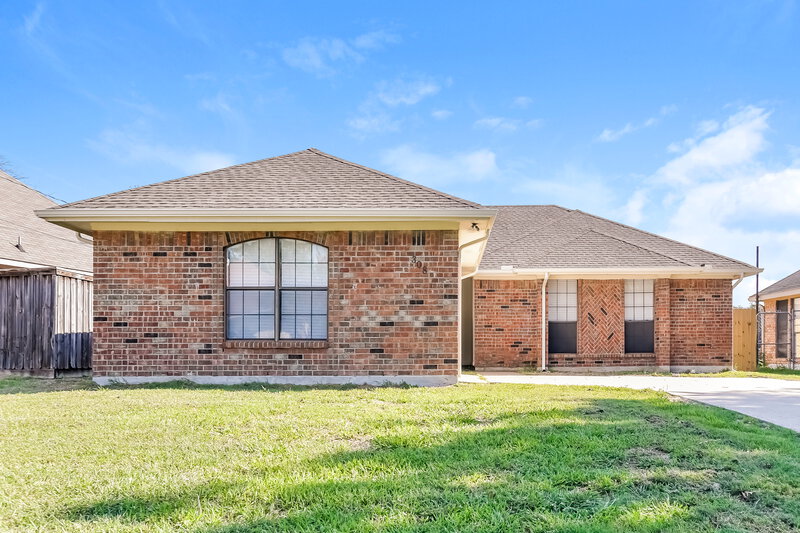 2,025/Mo, 308 Southlake Dr Forney, TX 75126 External View