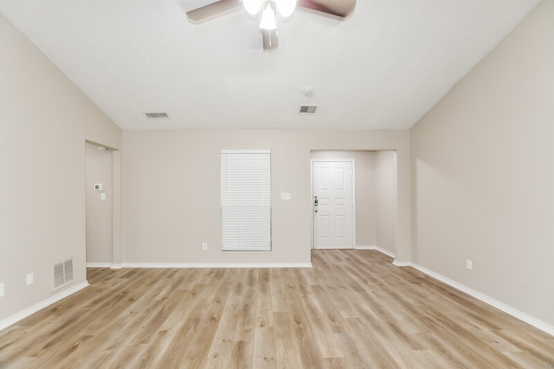 2,025/Mo, 308 Southlake Dr Forney, TX 75126 Living Room View 4