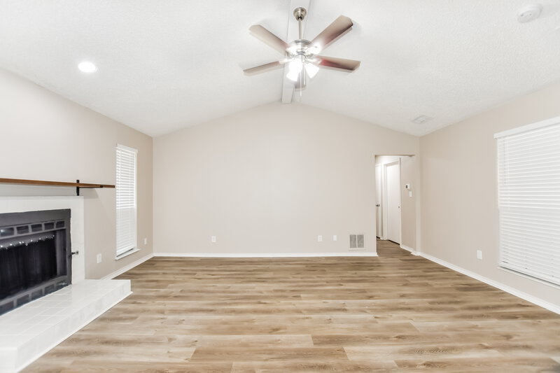 2,025/Mo, 308 Southlake Dr Forney, TX 75126 Living Room View 5