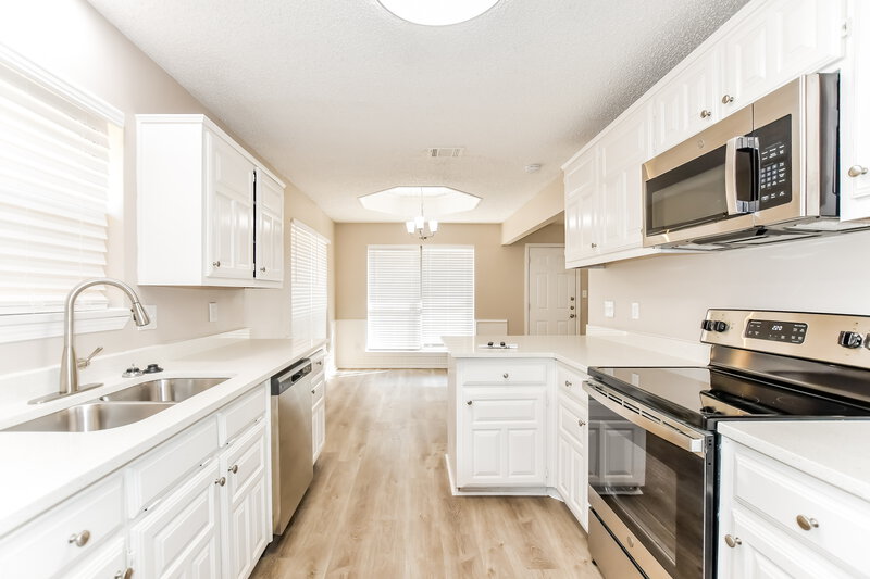 2,025/Mo, 308 Southlake Dr Forney, TX 75126 Kitchen View