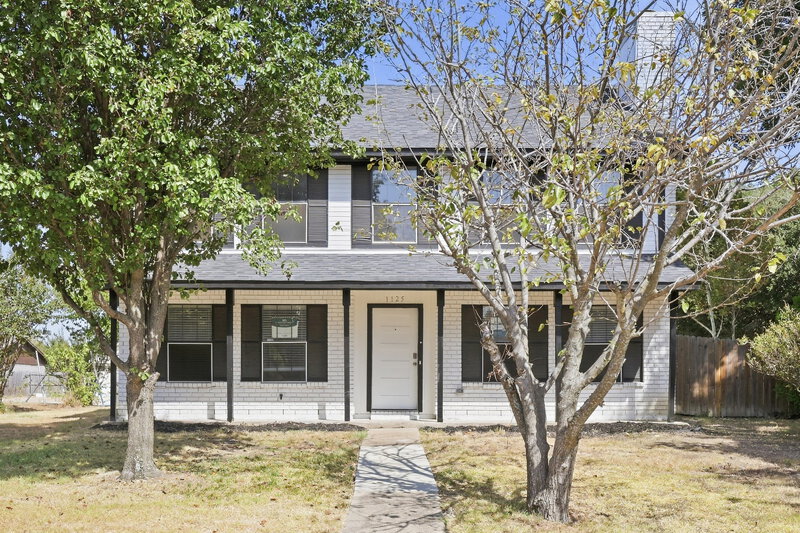 2,150/Mo, 1125 Harvest Hill Ln Lancaster, TX 75146 External View