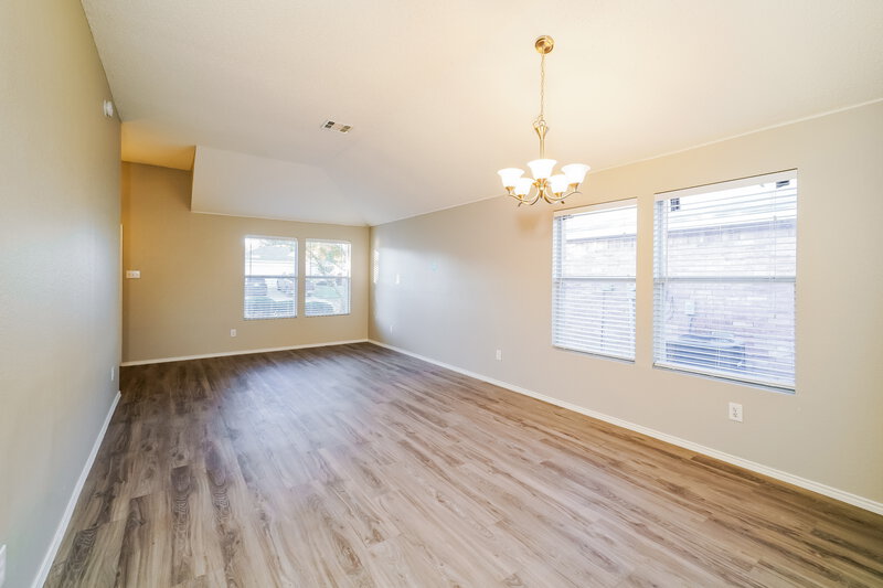 3,200/Mo, 706 Langford Dr Arlington, TX 76018 Dining Room View