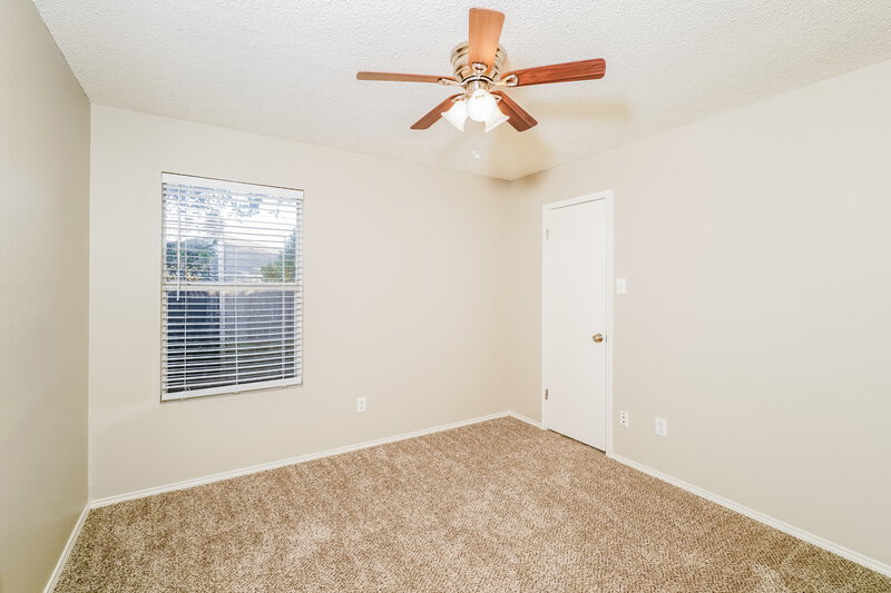 3,200/Mo, 706 Langford Dr Arlington, TX 76018 Bedroom View