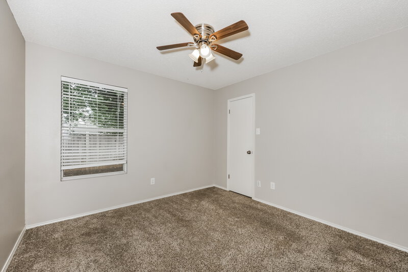 2,285/Mo, 706 Langford Dr Arlington, TX 76018 Bedroom View 2