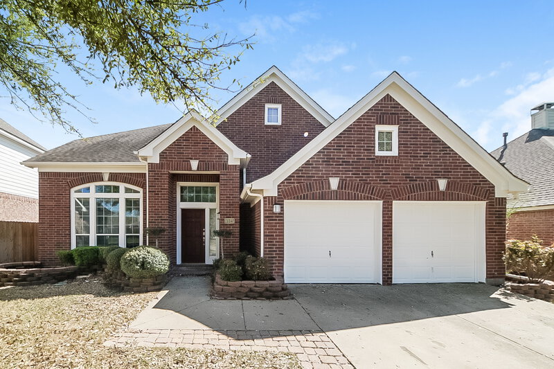 3,270/Mo, 4525 Shady Hollow Dr Fort Worth, TX 76123 External View