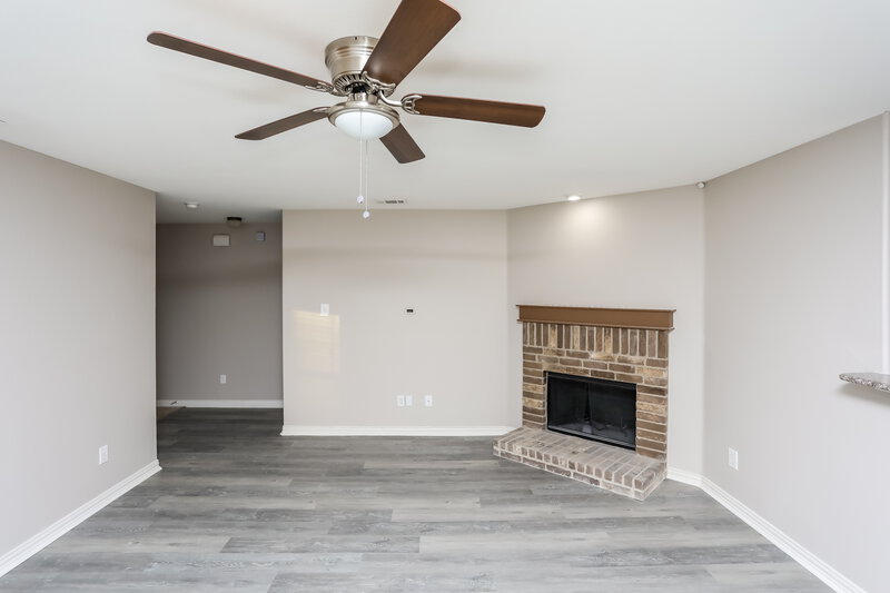 2,285/Mo, 12716 Northern Pine Dr Fort Worth, TX 76244 Living Room View