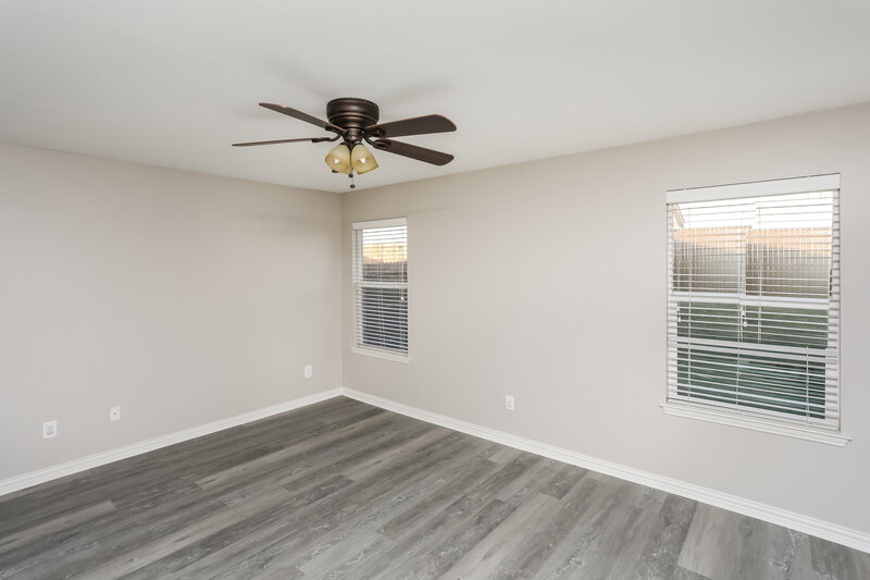 2,285/Mo, 12716 Northern Pine Dr Fort Worth, TX 76244 Main Bedroom View