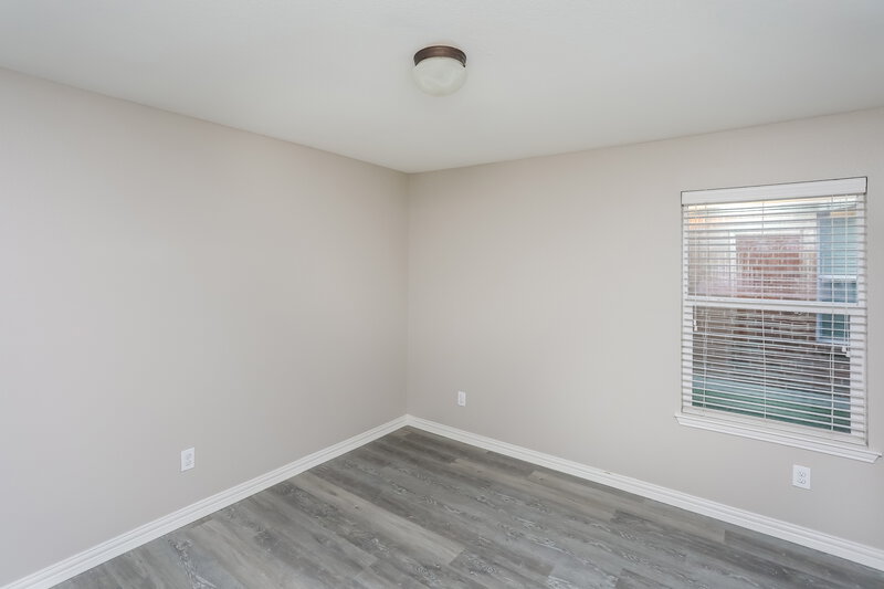 2,285/Mo, 12716 Northern Pine Dr Fort Worth, TX 76244 Bedroom View