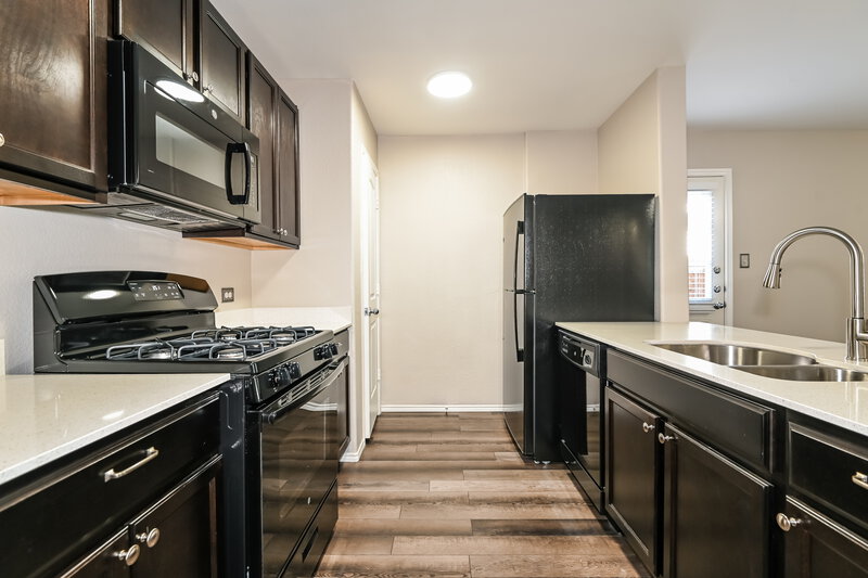 1,845/Mo, 5660 McClelland St Forney, TX 75126 Kitchen View