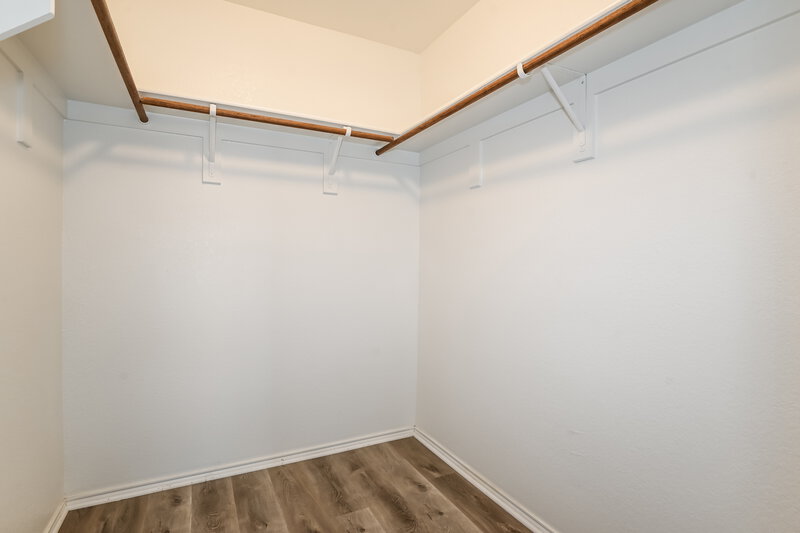 1,845/Mo, 5660 McClelland St Forney, TX 75126 Walk In Closet View
