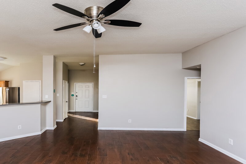 1,870/Mo, 312 Singleton Dr Royse City, TX 75189 Living Room View